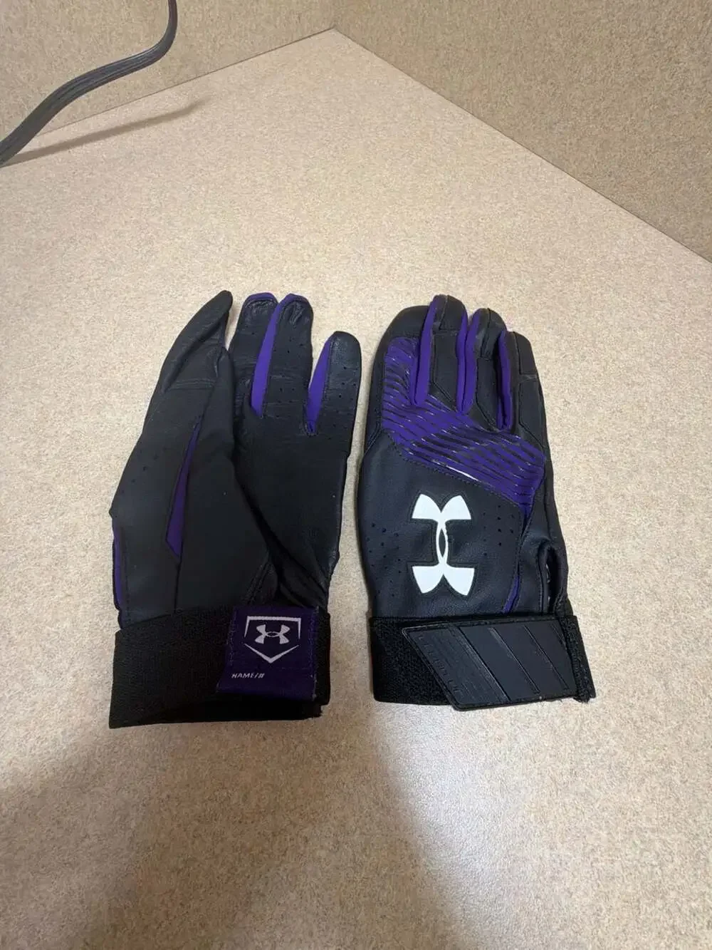 Under Armour Clean Up Women's Batting Gloves, Black and Purple, Size L